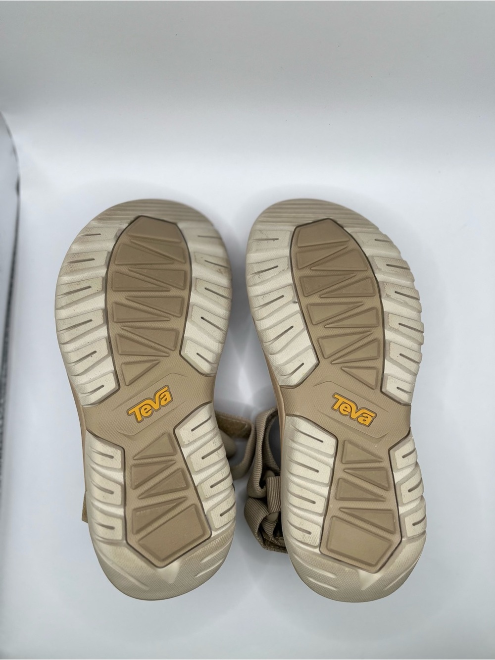 Teva New Women's 7 Hurricane XLT2 Tan Sandals - Picture 7 of 7
